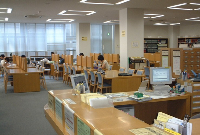 文学研究科図書館閲覧室